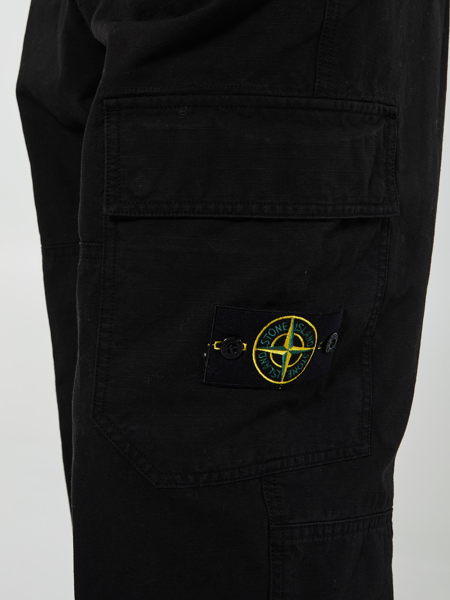 Stone Island - 32212 Pantalone Relaxed in Black