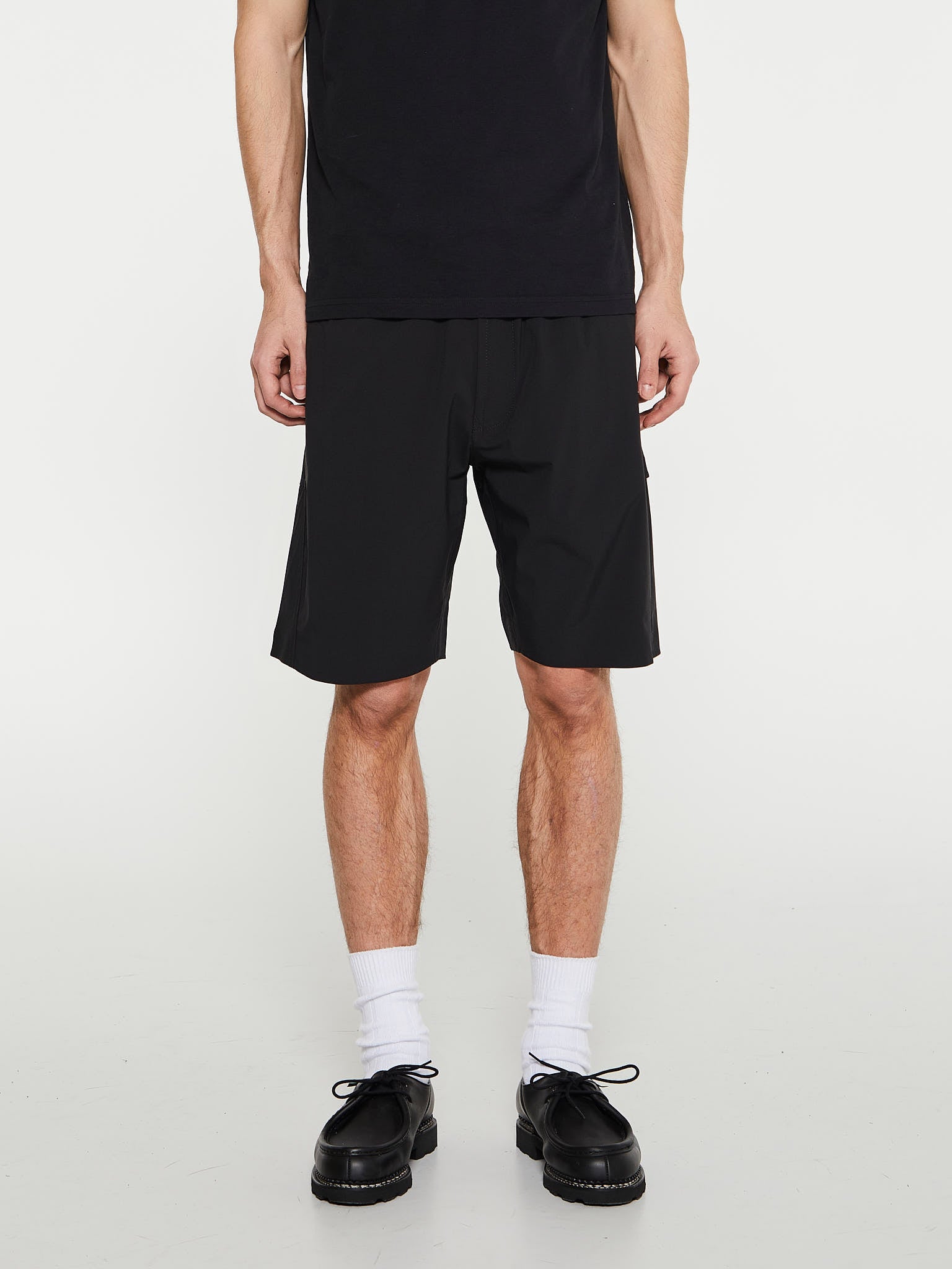 Stone Island - L01G7 Bermuda Shorts in Black