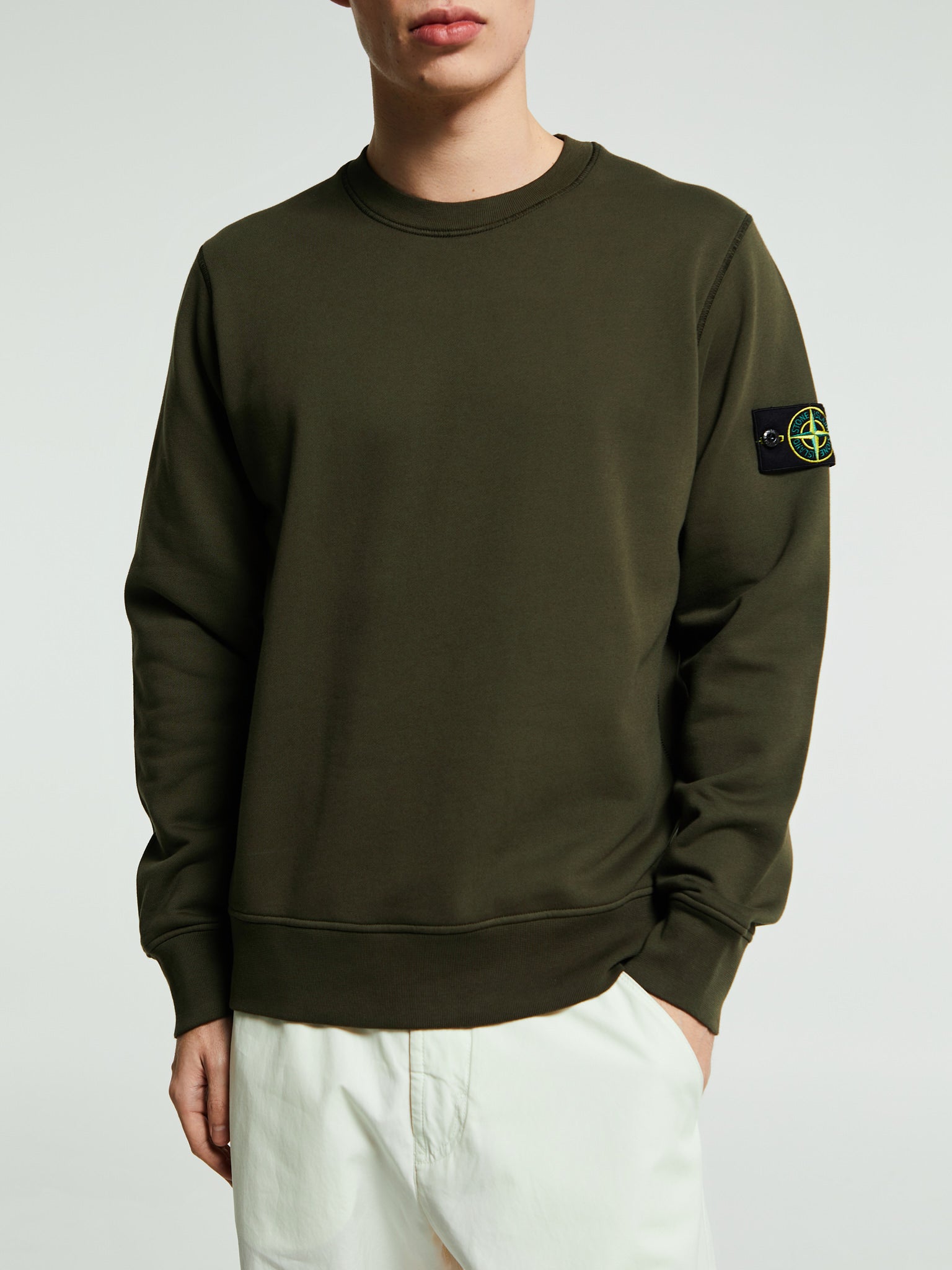 Stone Island - 6100044 Sweatshirt in Military Green