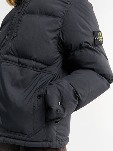 Stone Island - 4100019 Short Parka in Black
