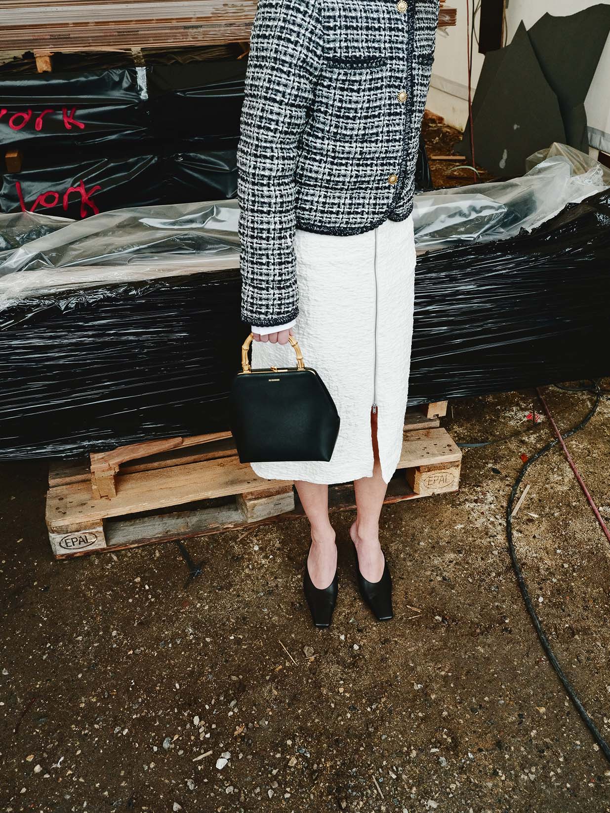 Jil Sander Goji Purse Jil Sander Goji Logo Clasp Wallet Black