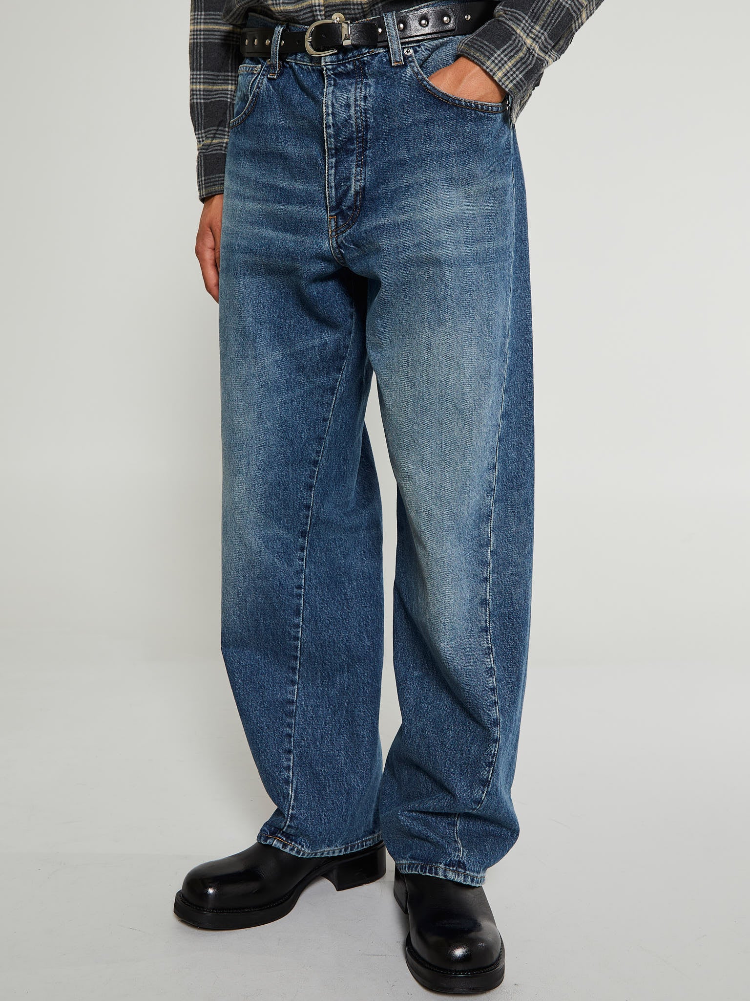 Sunflower - Wide Twist Jeans in Mid Blue