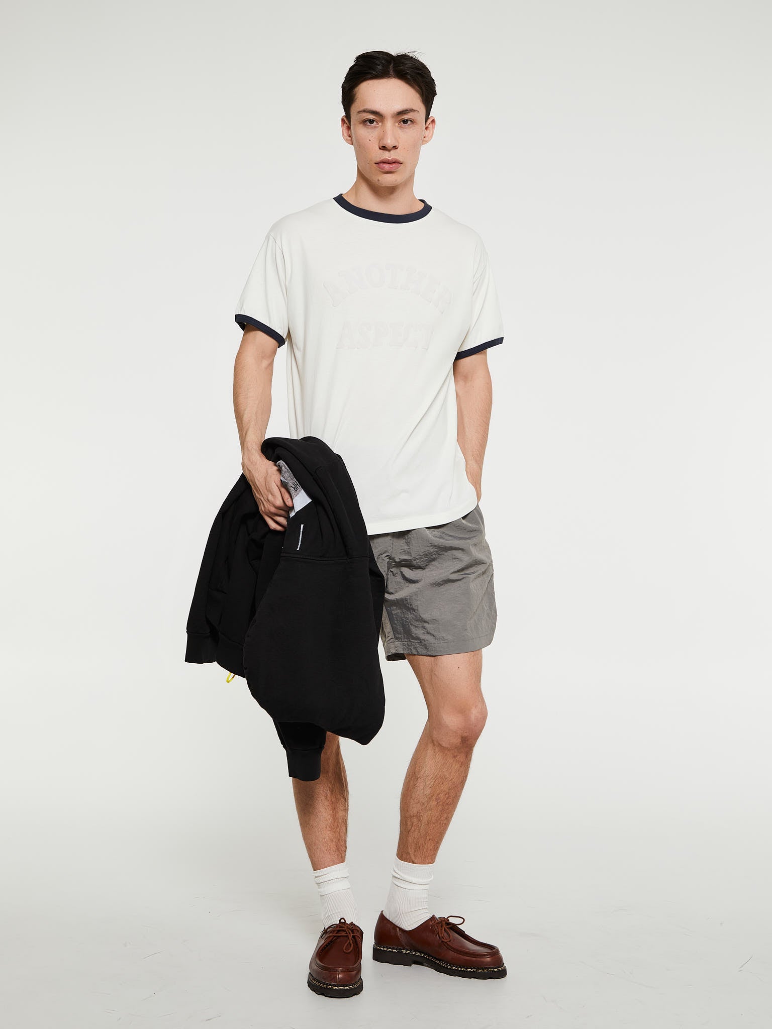 Mike Shorts in Light Grey