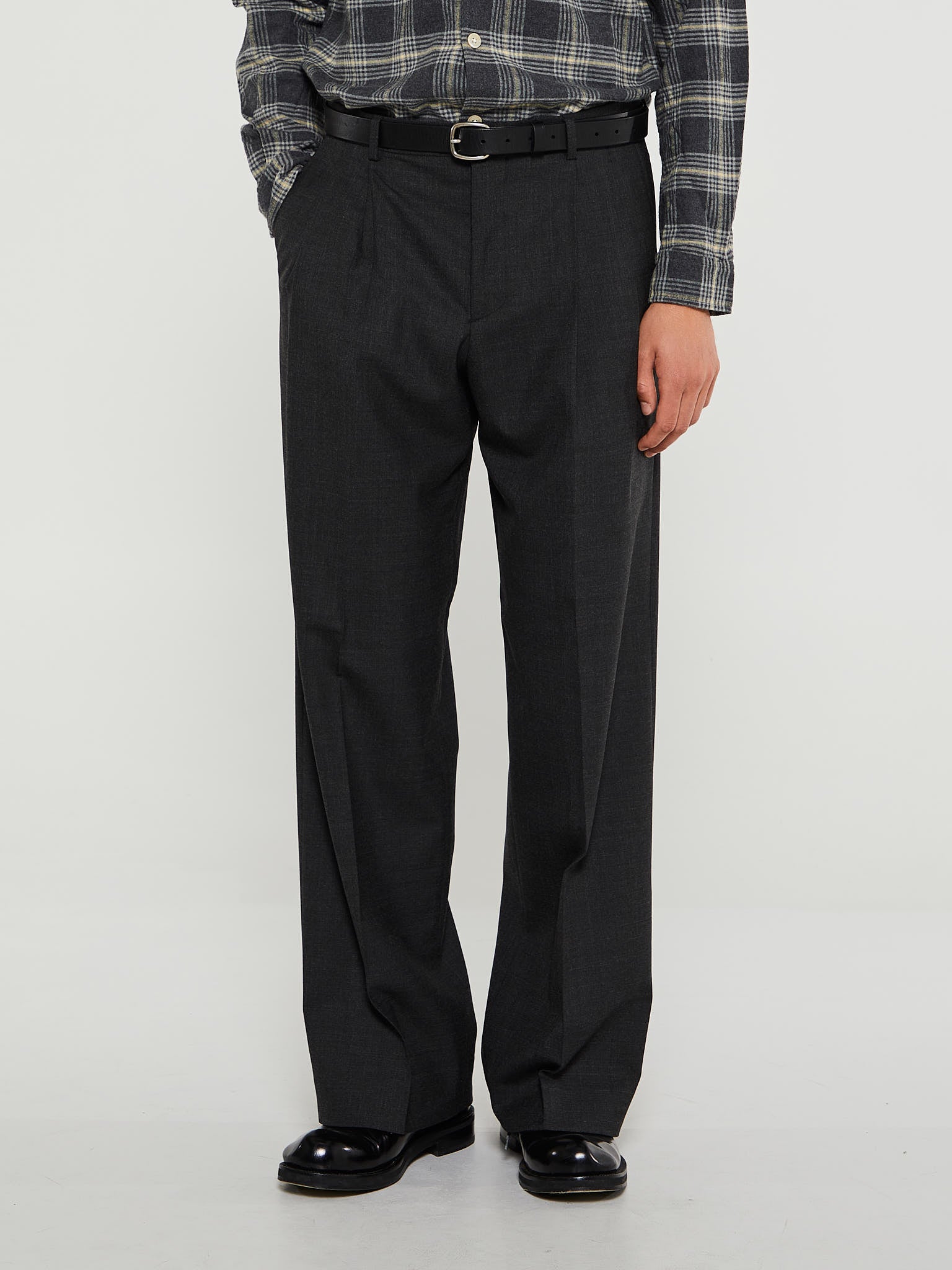 Sunflower - Wide Pleated Trousers in Anthracite