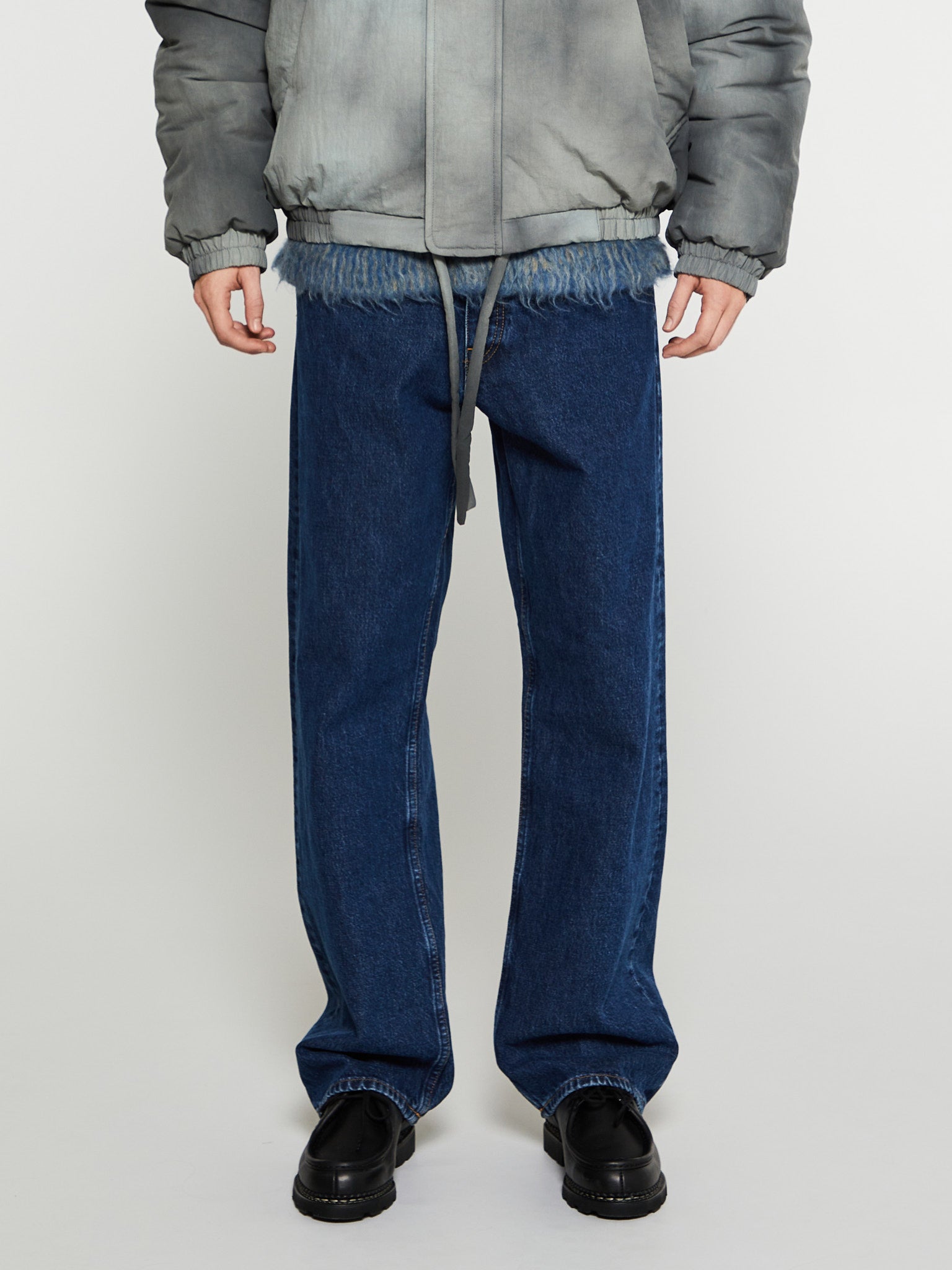 Sunflower - Loose Jeans in Rinse Blue