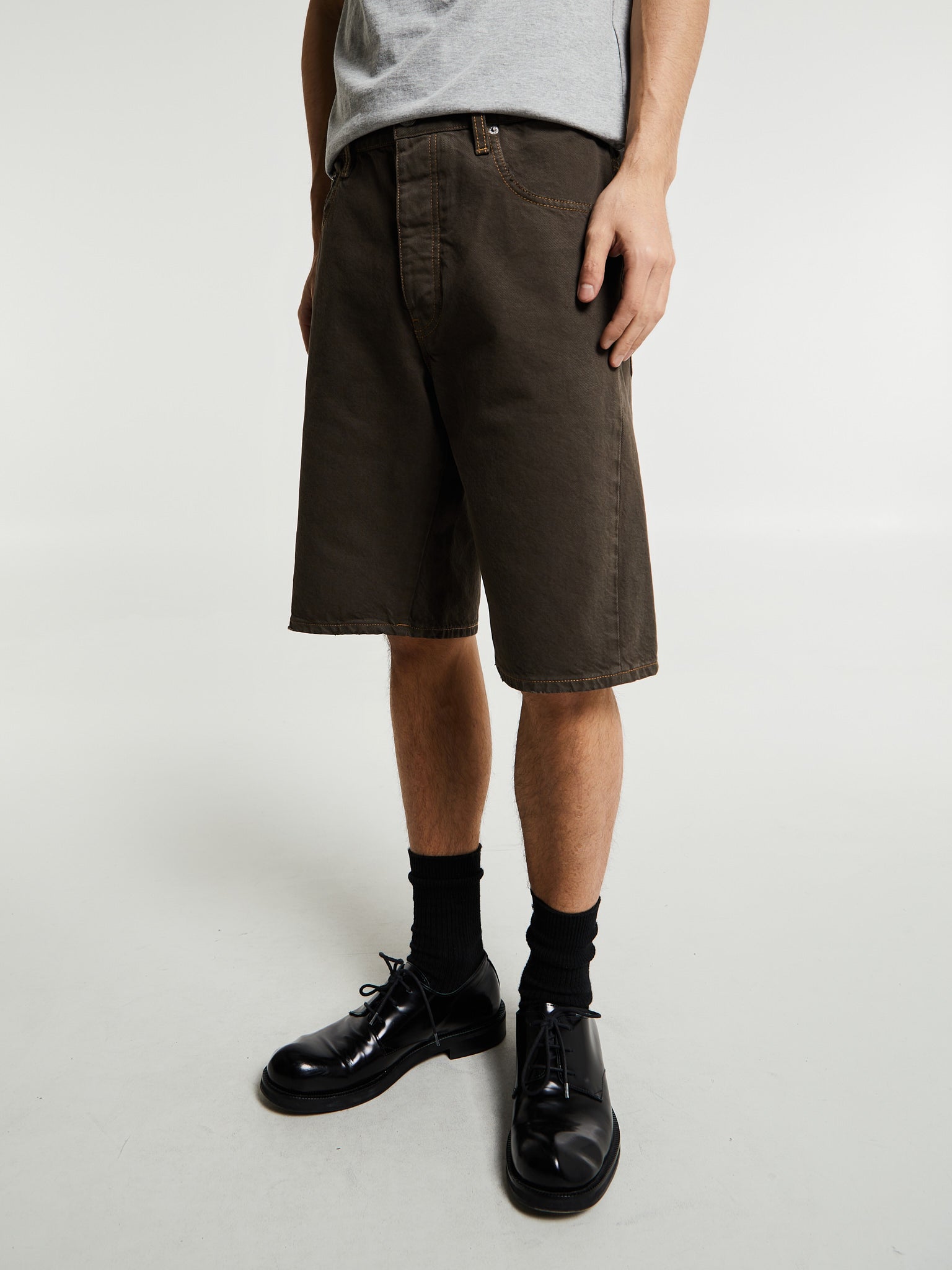 Sunflower - Wide Twist Shorts in Vintage Brown