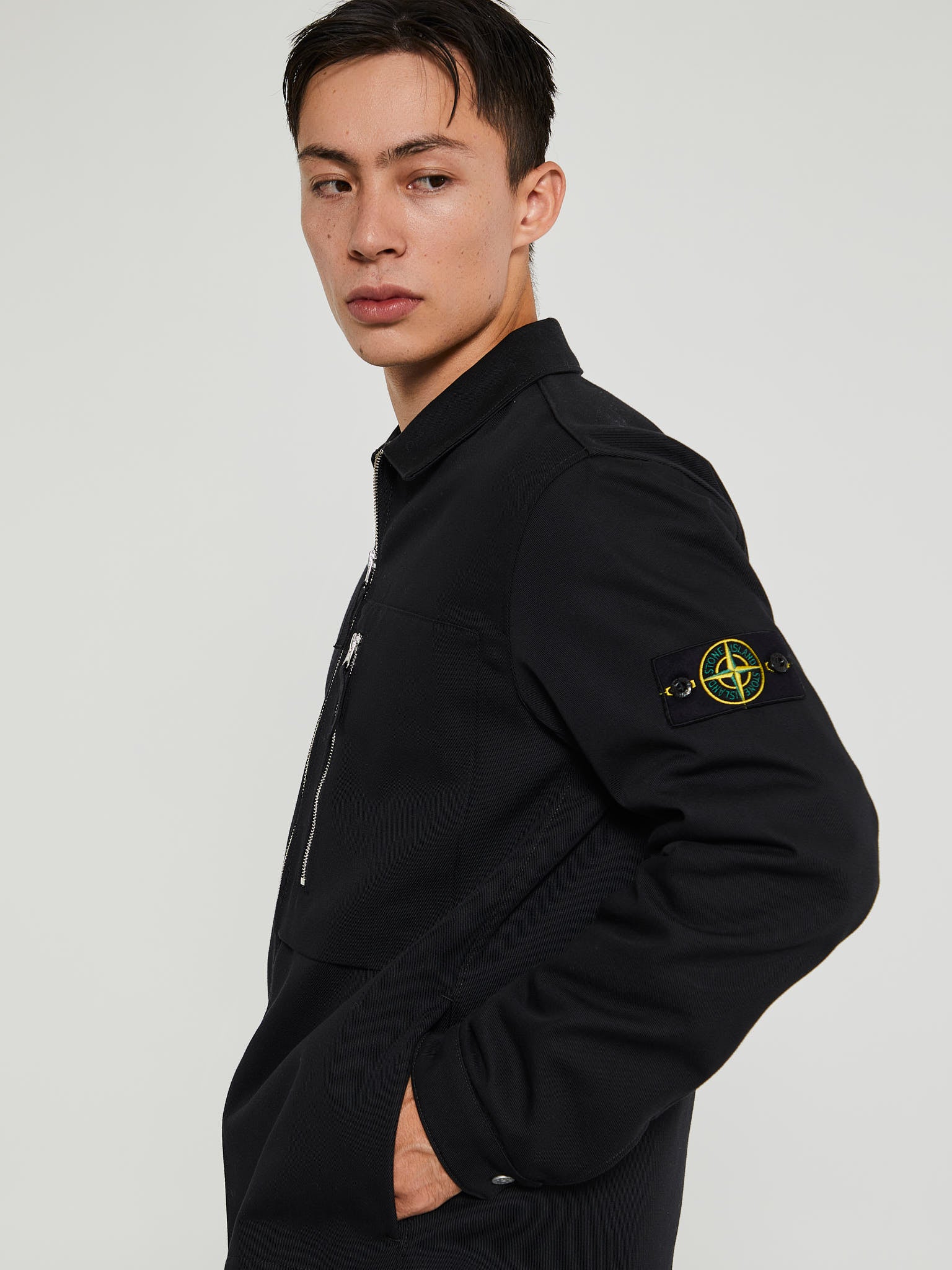 Stone Island - 562B1 Overshirt in Black