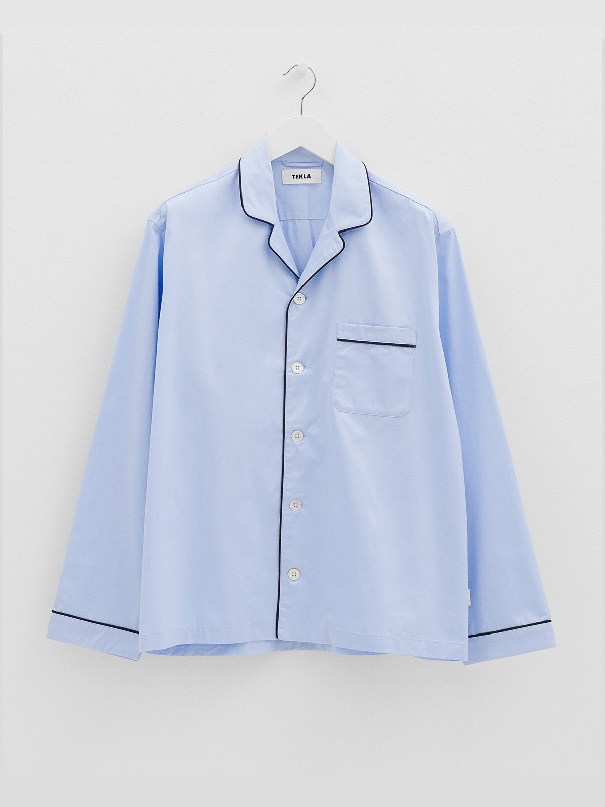 Tekla - Sateen Pyjamas Shirt in Bellhop