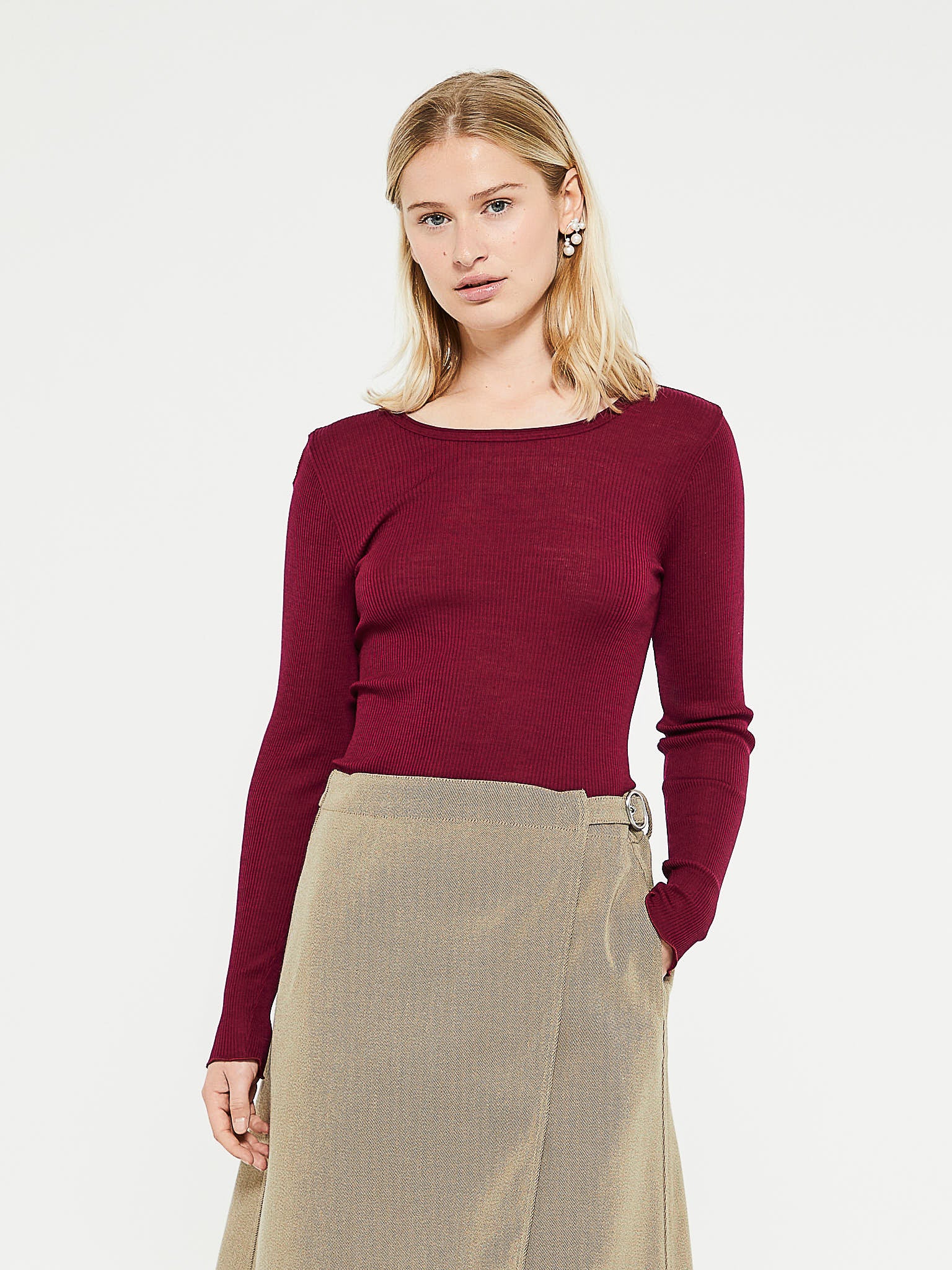 Oscalito - Wool and Silk Longsleeved Top in Sangria