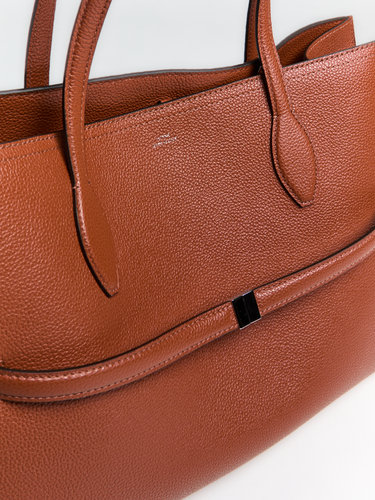TOTEME - Graind Leather Lounge Tote Bag in Sienna