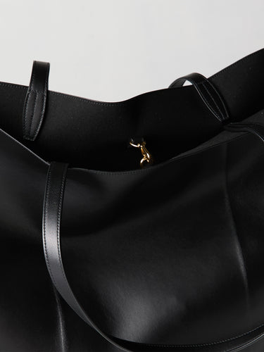 TOTEME - Roam Leather Tote Bag in Black