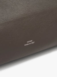 TOTEME - Roam Leather Tote Bag in Brown
