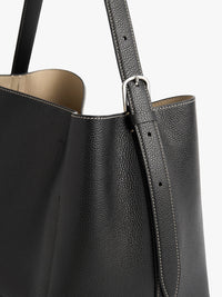 TOTEME - Medium Belted Grained-Leather Tote in Black