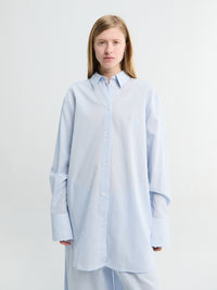 TOTEME - Oversized Summer Shirt in Sky