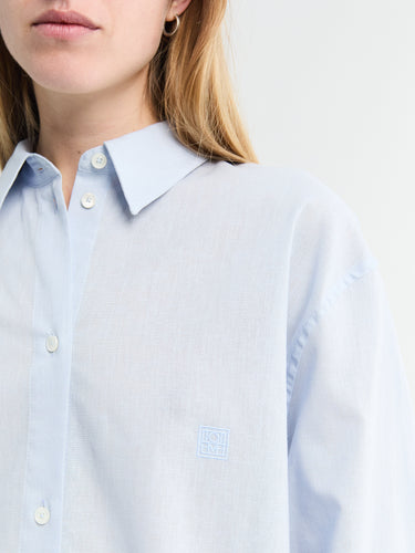 TOTEME - Oversized Summer Shirt in Sky