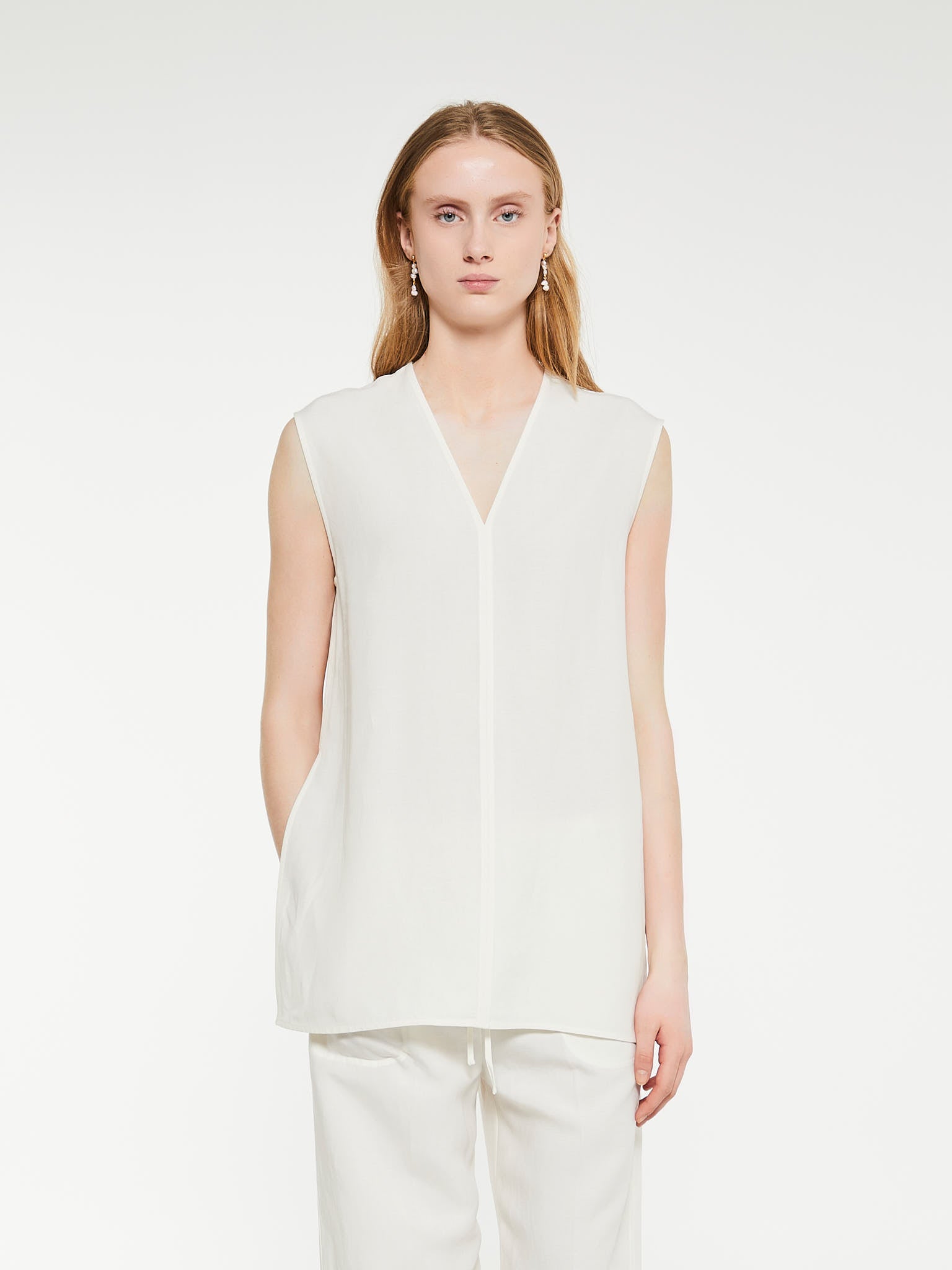 Toteme - Fluid V-Neck Top in Off-White