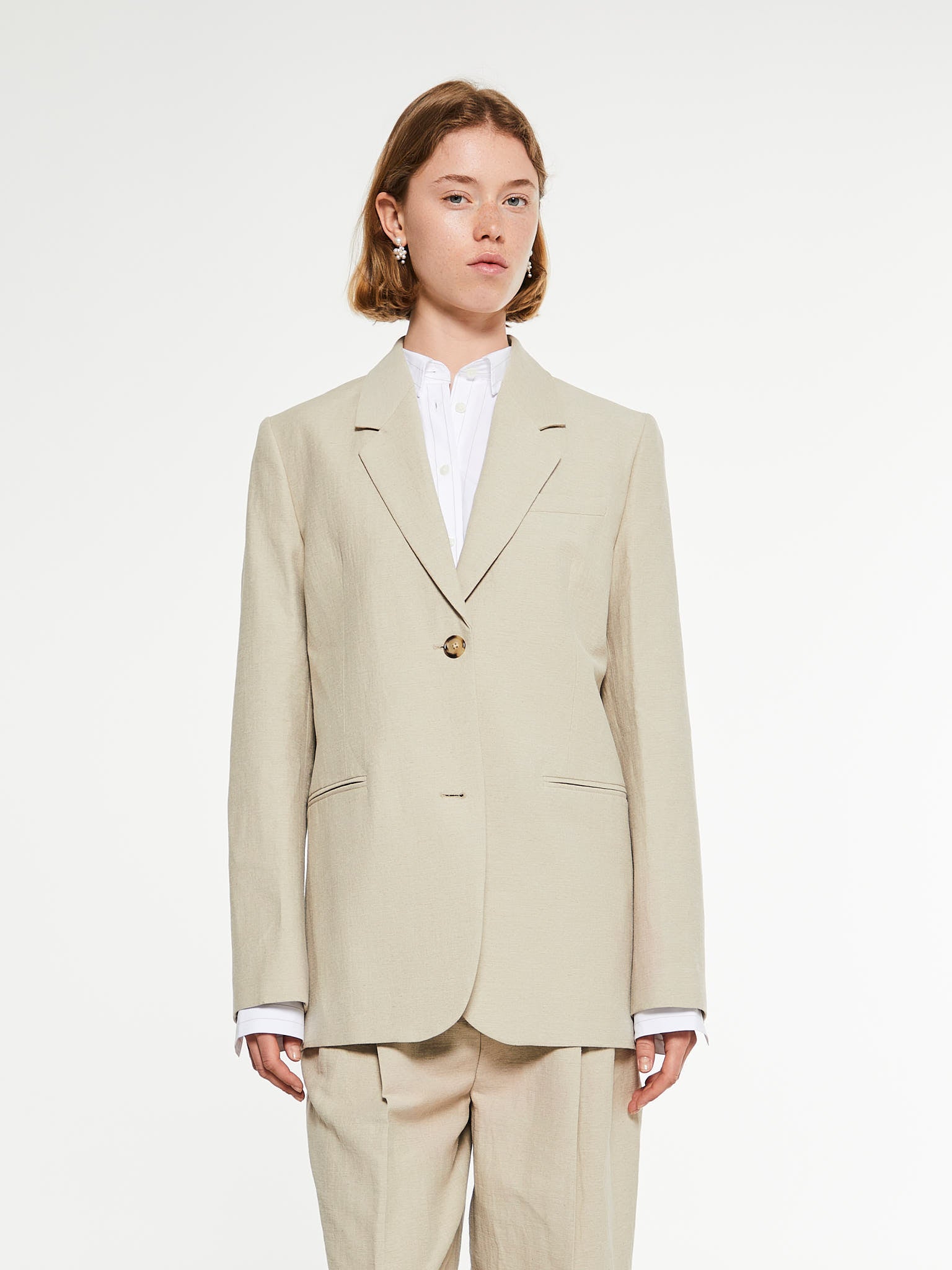 Tailored Suit Jacket in Sand