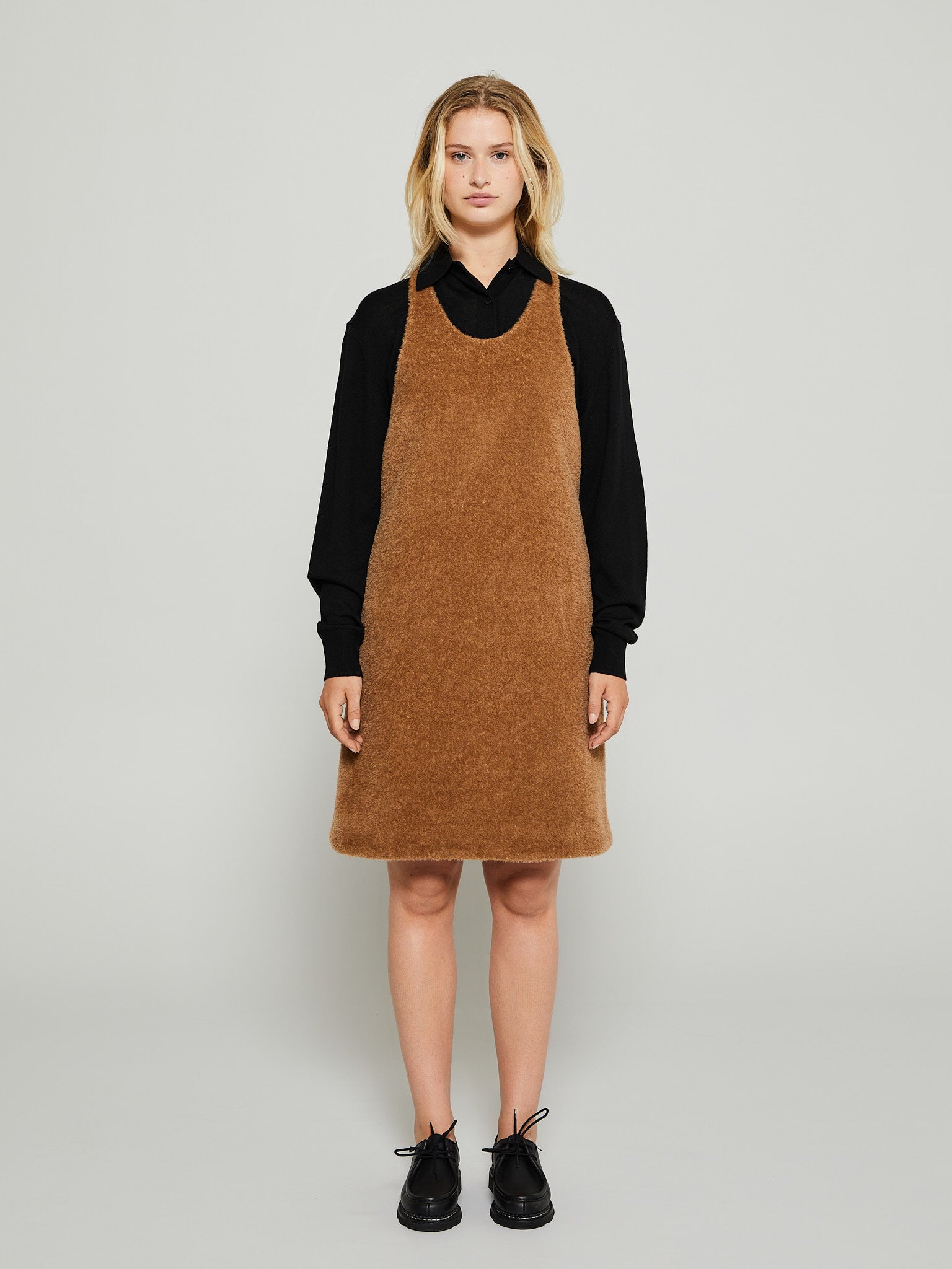 TOTEME - Scoop-Neck Wool-Teddy Dress in Chestnut