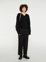 TOTEME - Double-Pleated Cropped Trousers in Black