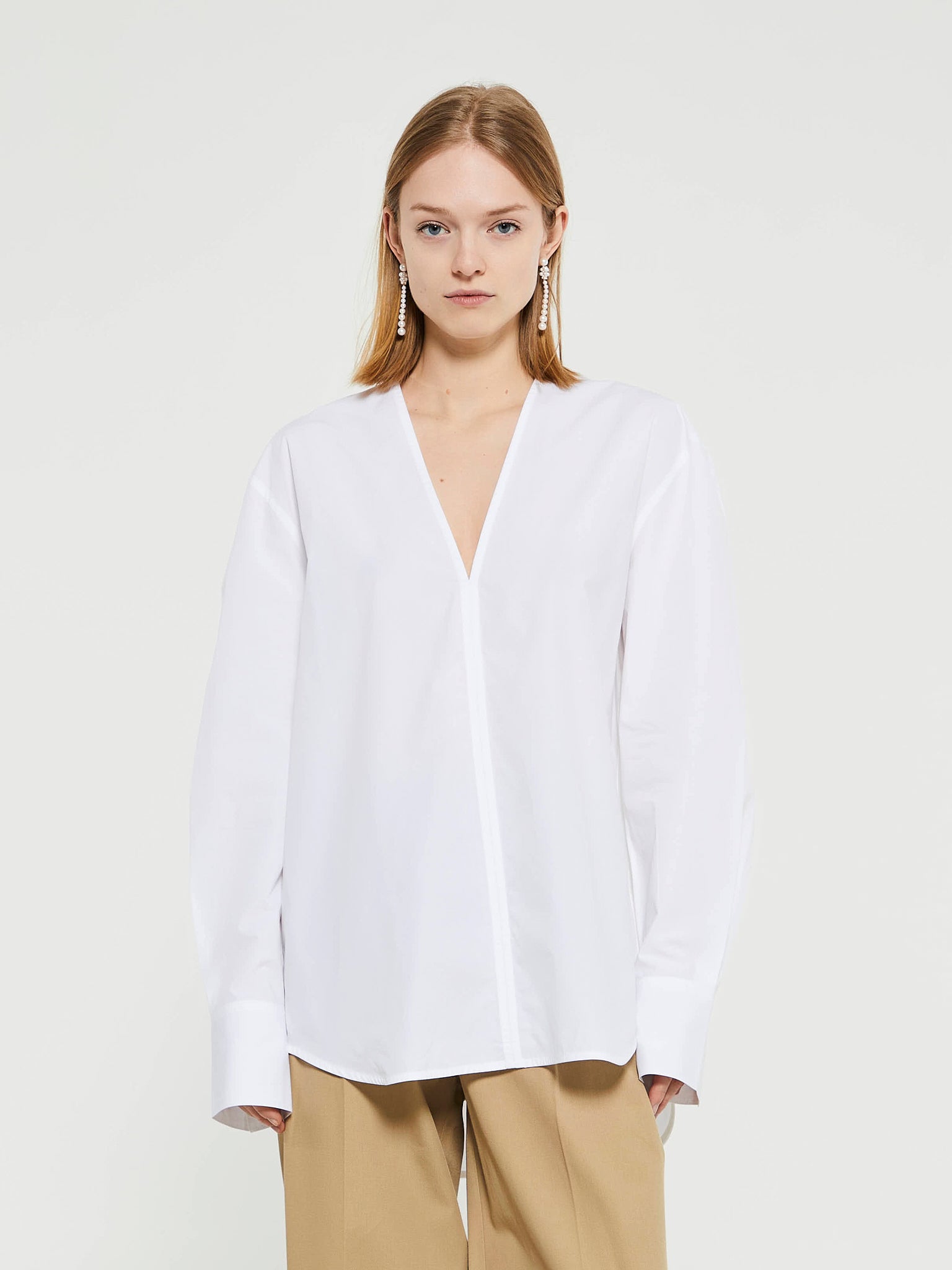 TOTEME - V-Neck Shirt in White