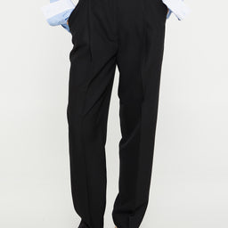 TOTEME - Double-Pleated Tailored Trousers in Black