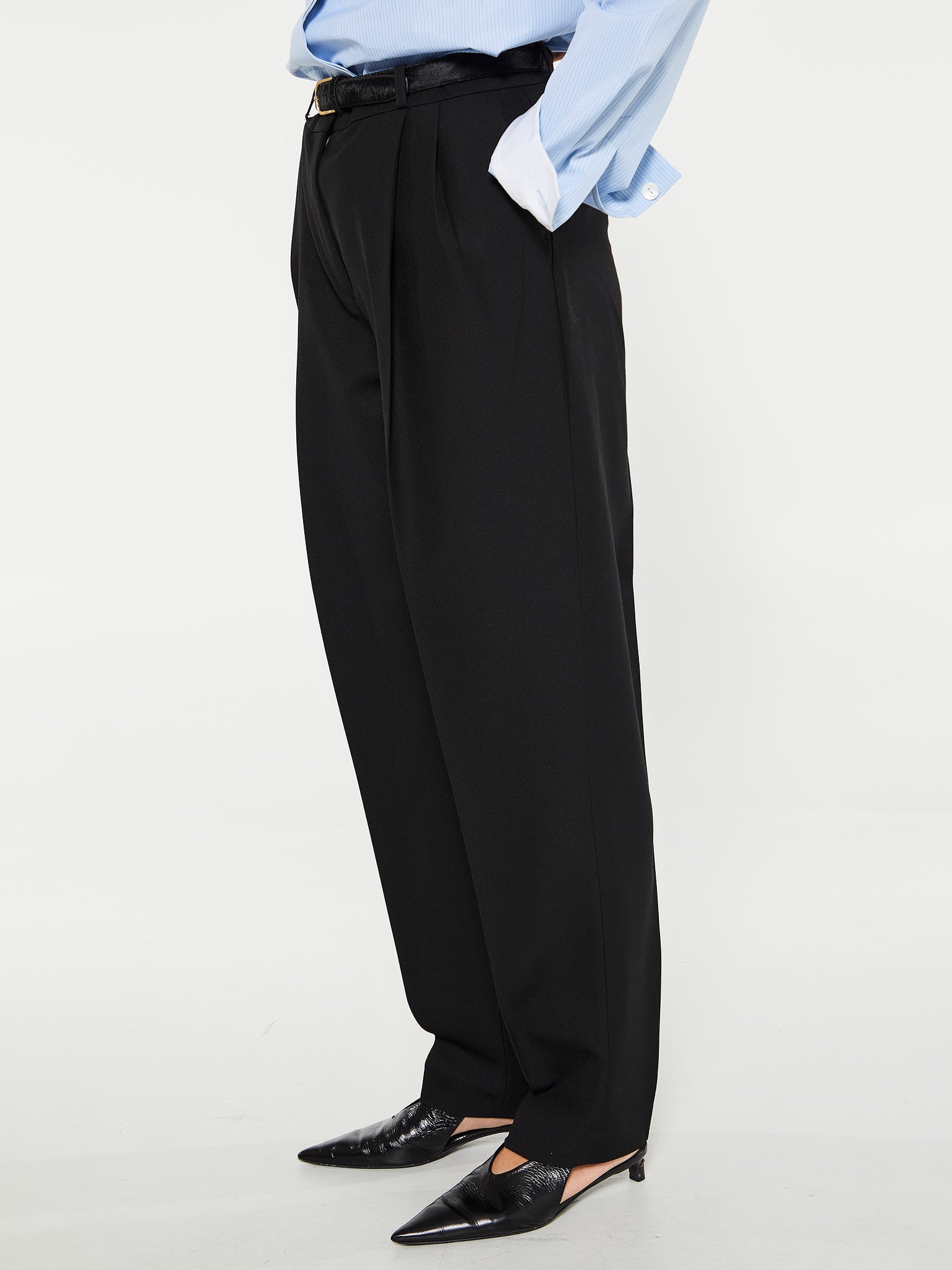 TOTEME - Double-Pleated Tailored Trousers in Black