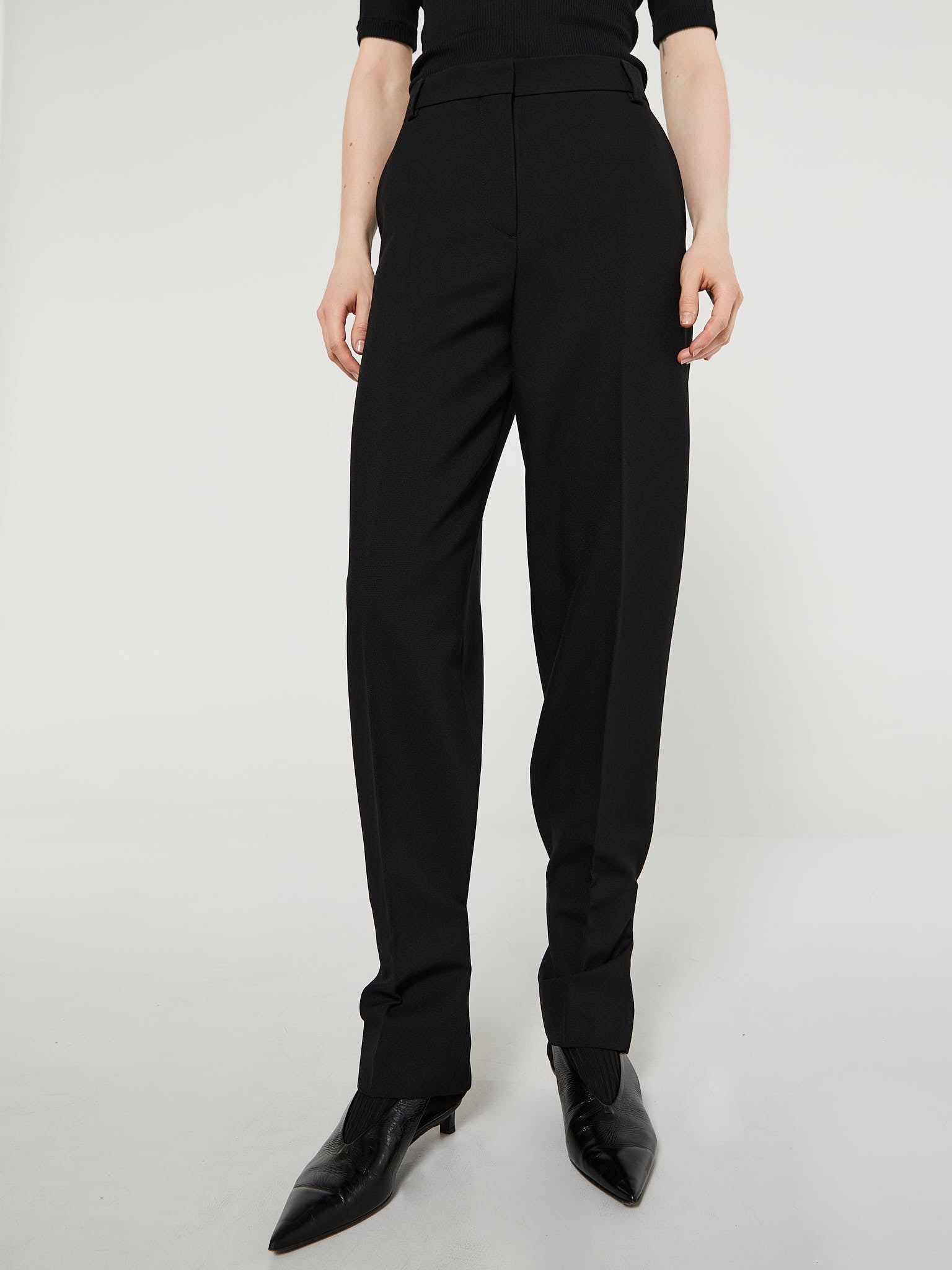 TOTEME - Buckled Slouch Trousers in Black