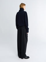 Toteme - Pleat Trousers in Black