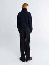 Toteme - Pleat Trousers in Black