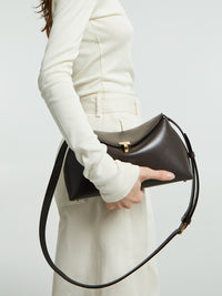 TOTEME - T-Lock Clutch in Bark