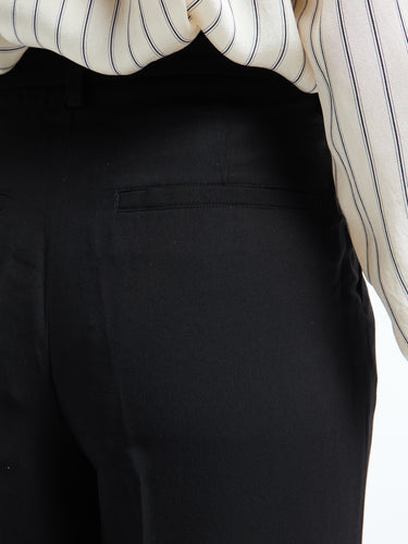 TOTEME - Double-Pleat Fluid Trousers in Black