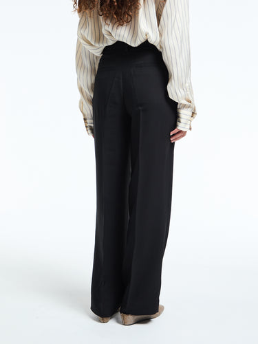 TOTEME - Double-Pleat Fluid Trousers in Black