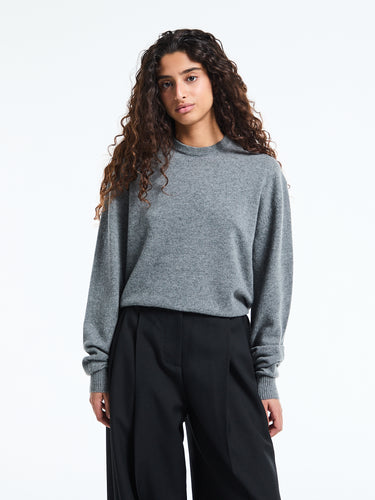 TOTEME - Classic Cashmere Crew Knit in Mid Grey Melange