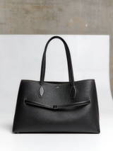 TOTEME - Graind Leather Lounge Tote Bag in Black