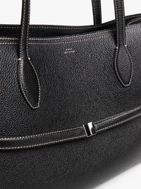 TOTEME - Grained Leather Lounge Tote Bag in Black
