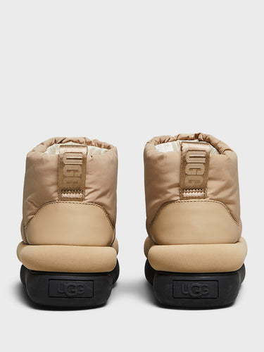 UGG - Classic Maxi Mini Boots in Mustard Seed