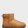 UGG - Classic Mini II Boots in Chestnut