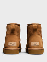 UGG - Classic Mini II Boots in Chestnut