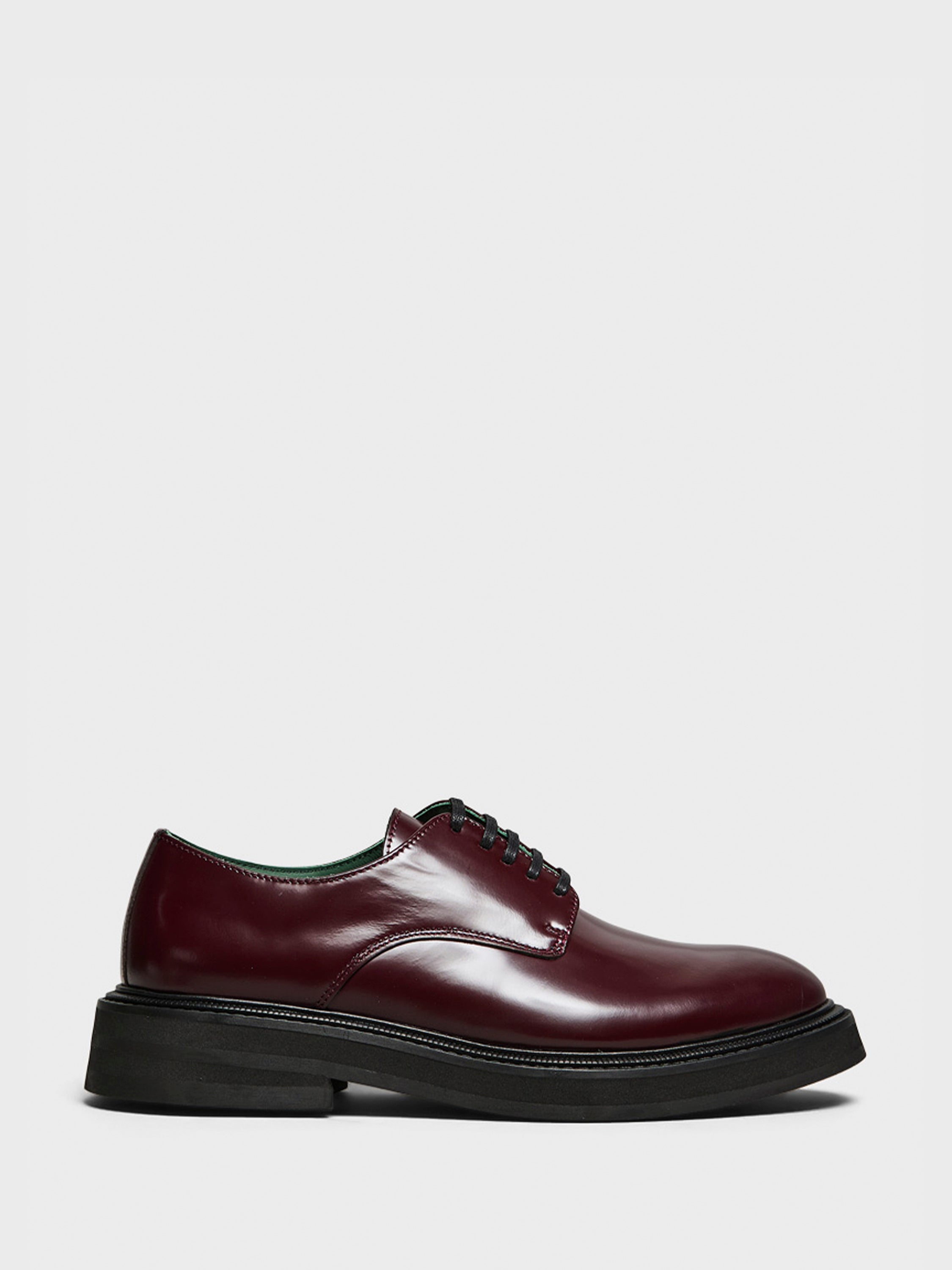 Vinny's - Officer Derbee Shoes in Burgundy Polido Leather