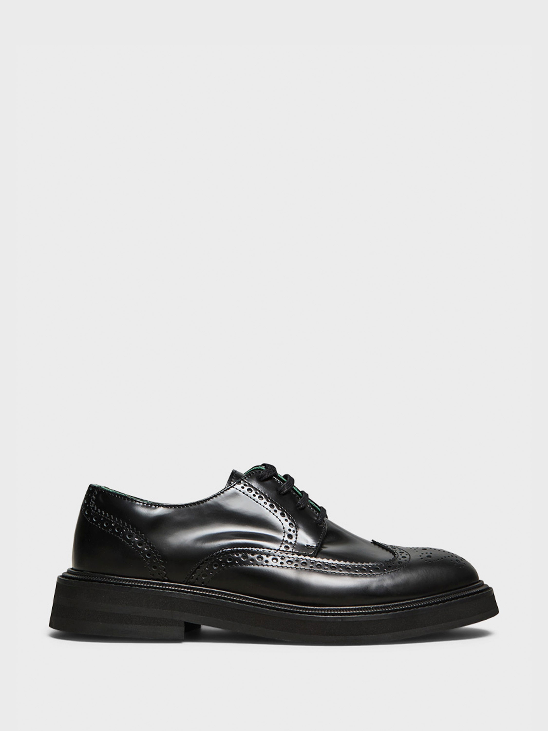 Vinny's - Officer Brogue Shoes in Black Polido Leather