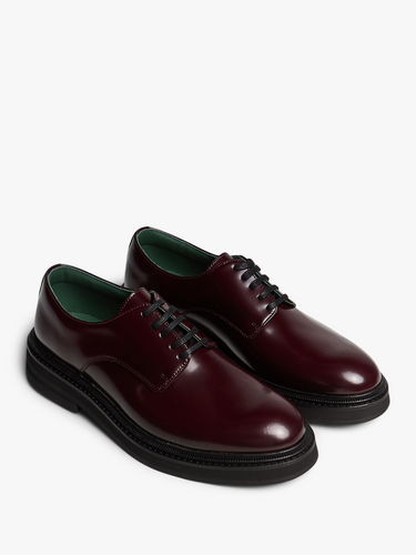 Vinny's - Officer Derbee in Burgundy Polido