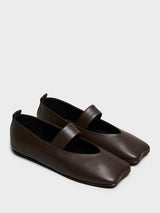 aarahee - Oojoo Flats in Dark Brown