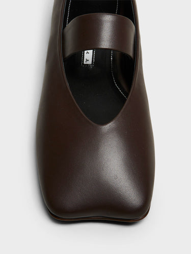 aarahee - Oojoo Flats in Dark Brown