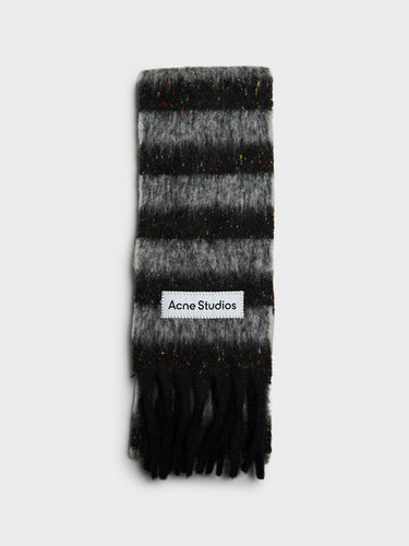 Fringed Wool Skinny Scarf in Black and Grey