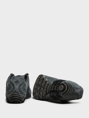Adidas - Ghost Sprint W Sneakers in Carbon, Carbon and Core Black