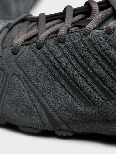 Adidas - Ghost Sprint W Sneakers in Carbon, Carbon and Core Black