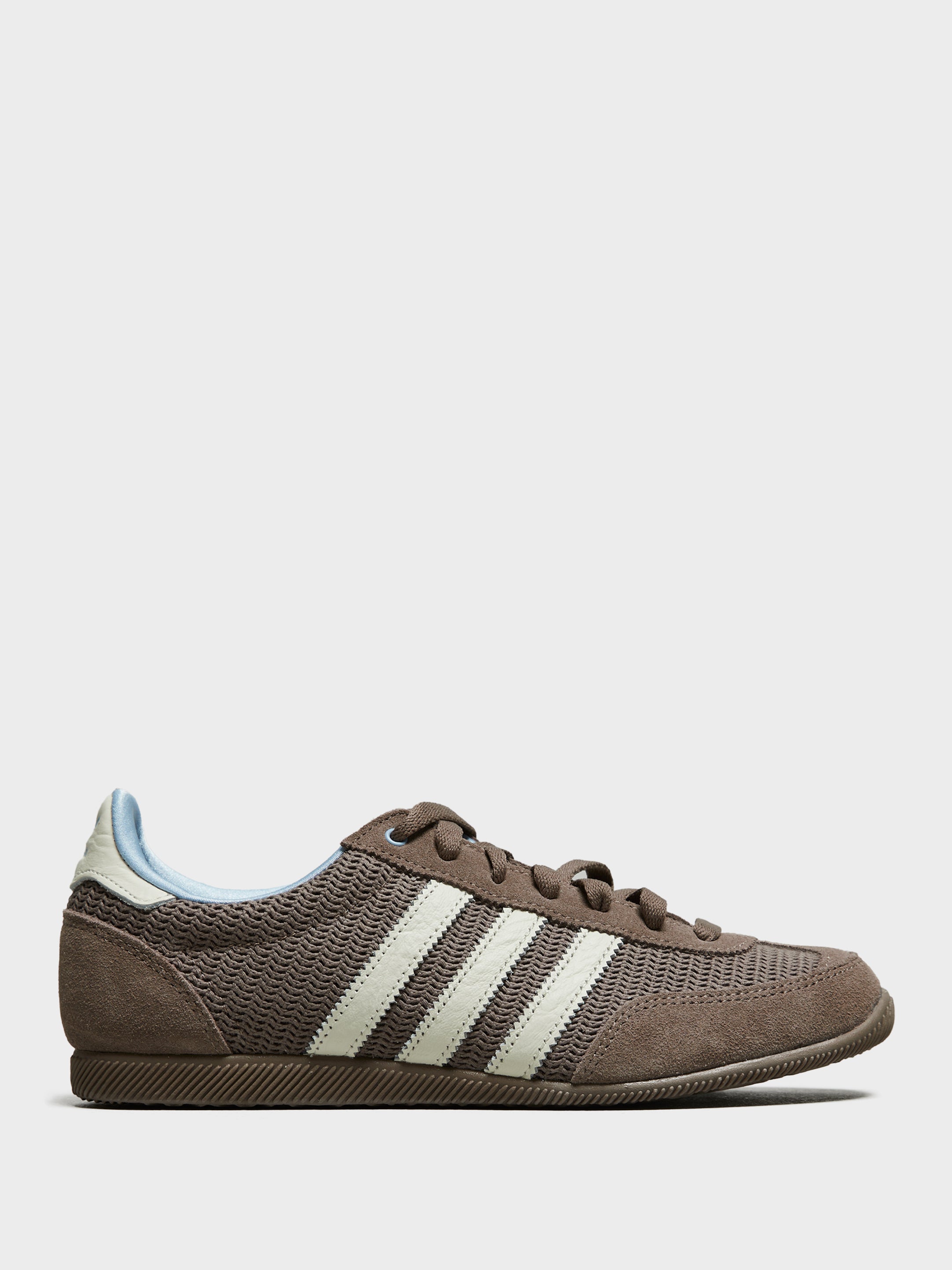 Adidas - Japan W Sneakers in Trace Brown, Off White and Clear Sky