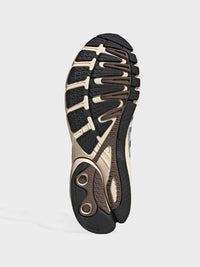 Adidas - Adistar Control 5 Sneakers in Cloud White, Core Black and Core White