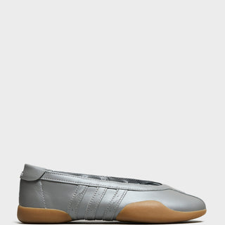 Adidas - Taekwondo Mei Ballet Shoes in Silver Metallic and Gum