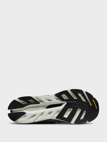 Adidas - ADISTAR HRMY Sneakers in Flash Orange, Grey Six and Team Victory Red